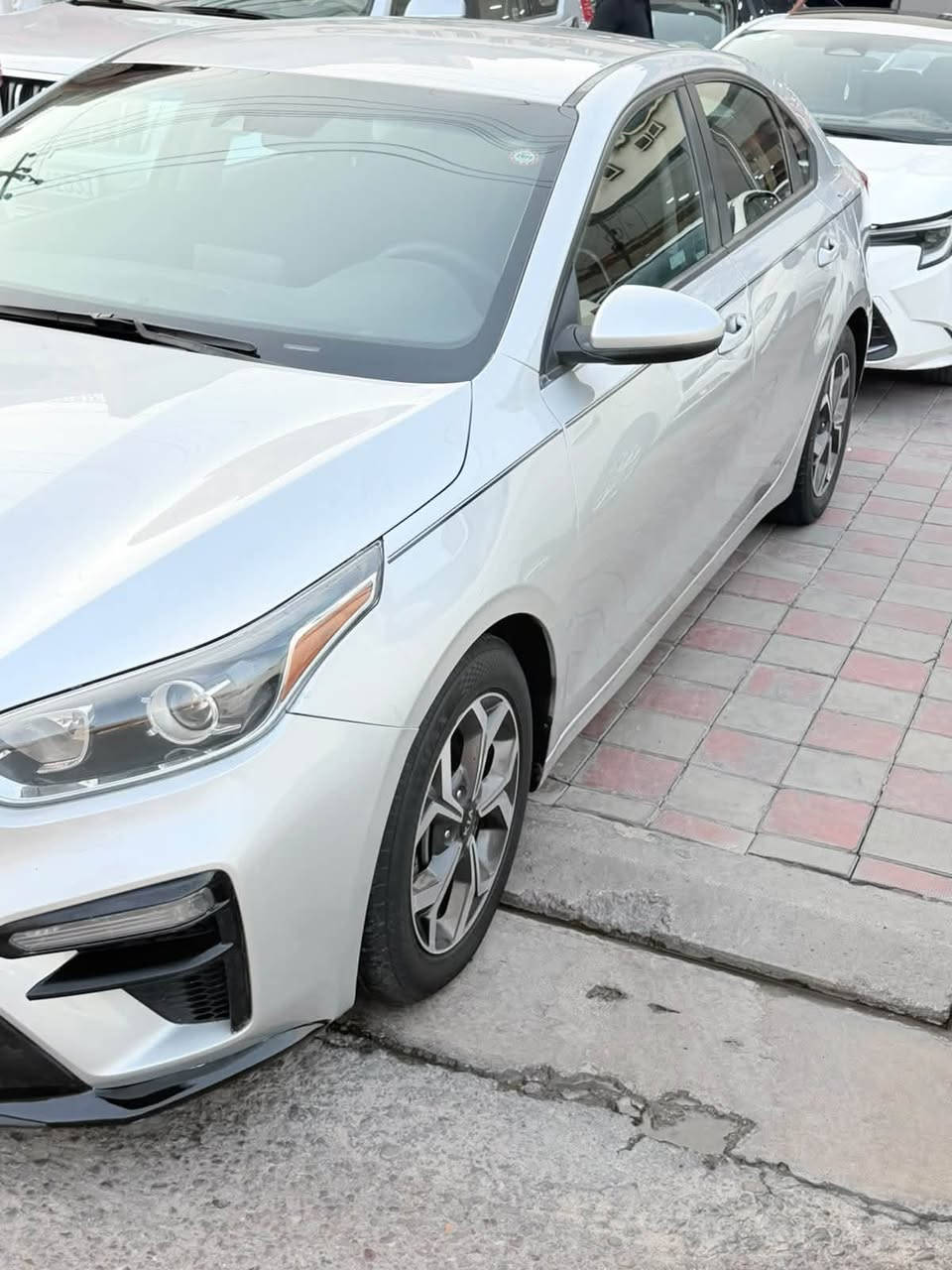 السلام عليكم
كيا فورتي 
موديل 2019
لون سلفر 
صبغ البابين اليمنه 
بيها بارد شويه 
ماشيه 168
محرك 2000
كير مكفول 
كلشي شغال بلسياره 
تخم تاير 
صدر جديد 
مواصفات EX
العنوان الانبار الفلوجه شارع الجديد 
رقم الهاتف ***********
غير متواجد على الفيس
من الاخير  115$ 
تحويل مباشر بسمي
