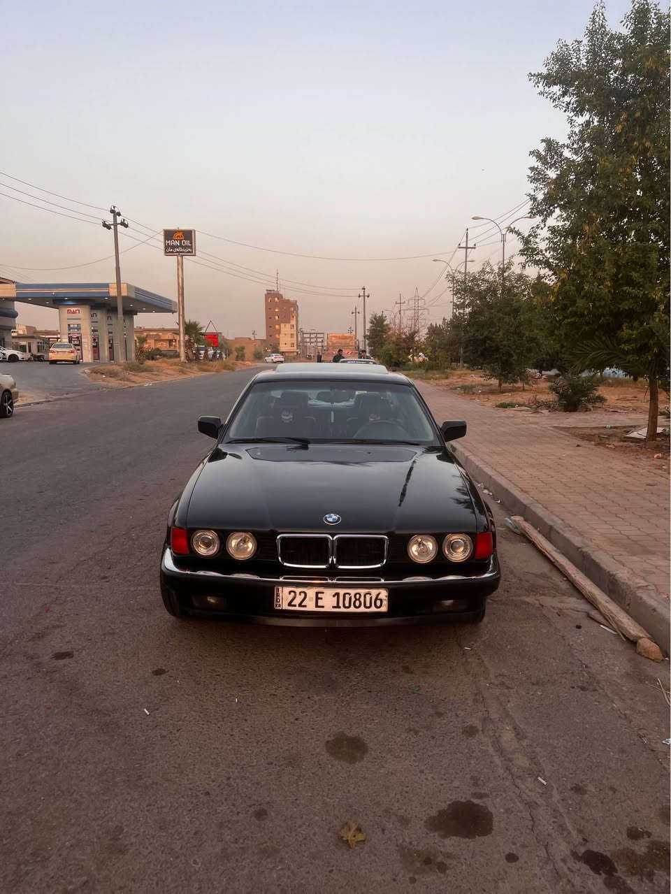 Bmw 730 krayta 40
Model 1993
V8
سندوقی هەیتی
عام لۆ جوانی
گێظ مەکینە تەبرید بەشەرت 
سعر ٥٣ وەرەقە و مەجال أربيل, العراق
