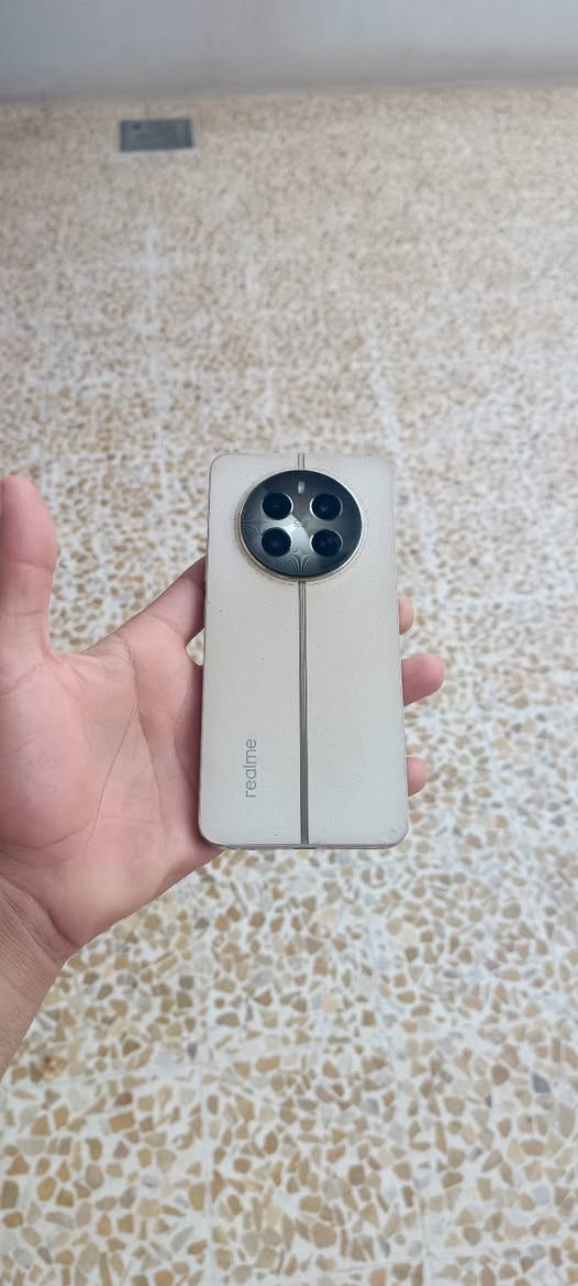 ✅السعر280وبي مجال يرهم مراوس بايفون12وفوق
✅ريلمي realme 12+ 5G
✅ذاكره 256

✅كامرته تخبل وبورتريه زوم 3x بدون فقدان للدقه
✅جهاز غني عن التعريف ويا شاحنه 67w نضافه98% ✅موضح كلشي بلصور
✅ملاحظة   للمراوس بايفون جهاز كدام العين سعر 280
