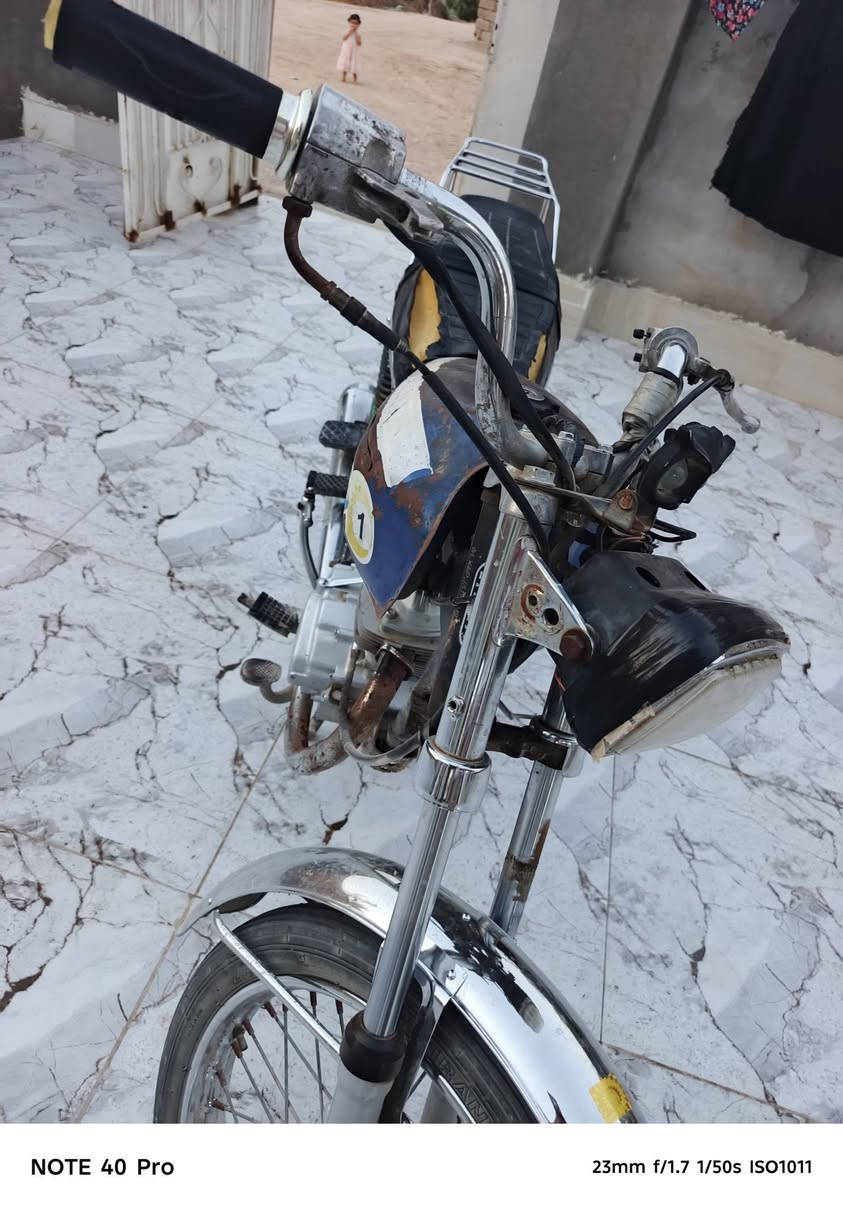 🚲 دراجة نامة للبيع
دراجة نظيفة وجاهزة للبيع، بيع مستعجل 🔥
💰 السعر: بالخاص

📍 الموقع: الهارثة – الخيط – سيطرة بيت طالب السلمان

📞 للاستفسار والجادين بالشراء: ***********

⚠️ المو شراي، رجاءً لا يدخل خاص ويتعبني.
الجاد فقط يتواصل، وشكراً 🙏

نص مكتوب في الصور:
- NOTE 40 Pro
- 23mm f/1.7 1/50s ISO1071