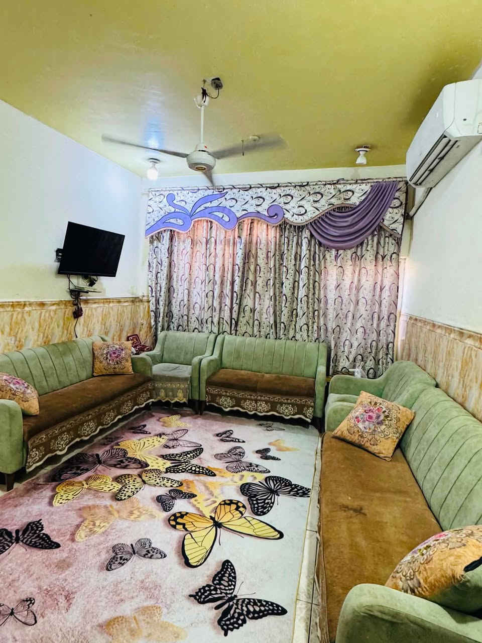 بيت للبيع كربلاء حي الوفاء مقابيل  مدرسة الشهباء  طابو صرف مساحة البناء١٦٠ طابق ونص  يحتوي الطابق الاول  استقبال وصاله مطبخ  غرفتين وثنين حمام وصحيات الطابق الأعلى  يحتوي على غرفه مع سويت حمام  وشارع تبليط  او مرواي مع الأماكن المجاوره للوفاء للتواصل ع هذه الأرقام 

‭ ***********‬

‭***********‬
