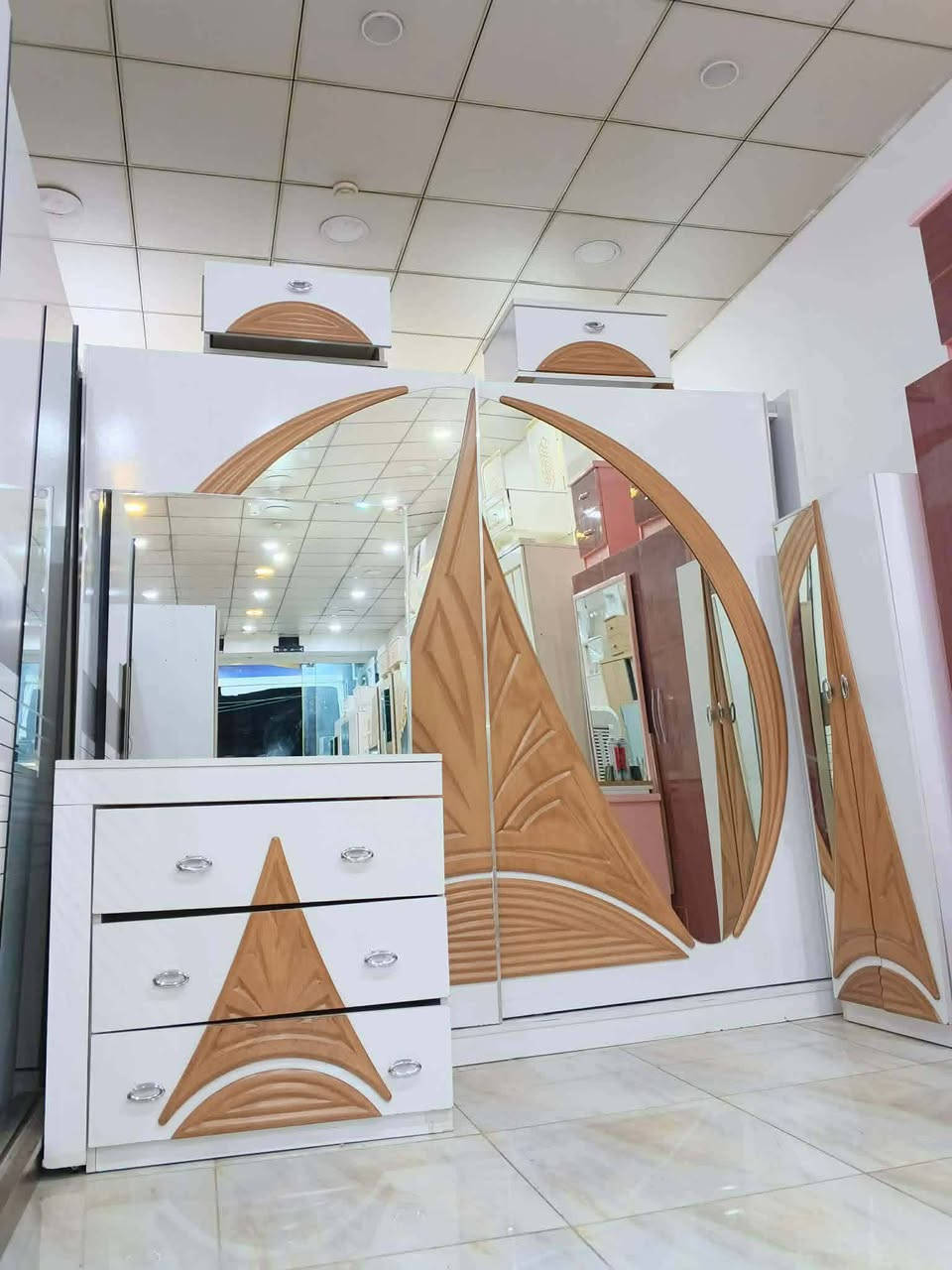 سلام عليكم ورحمة الله وبركاته   معرض اربيل في بيجي  غرف اخشاب تركيه اخوالجديد ميوزة طعام  قنفات بانواعها اخوالجديد  التوصيل لبيت مجاني التواصل على الرقم ***********@
