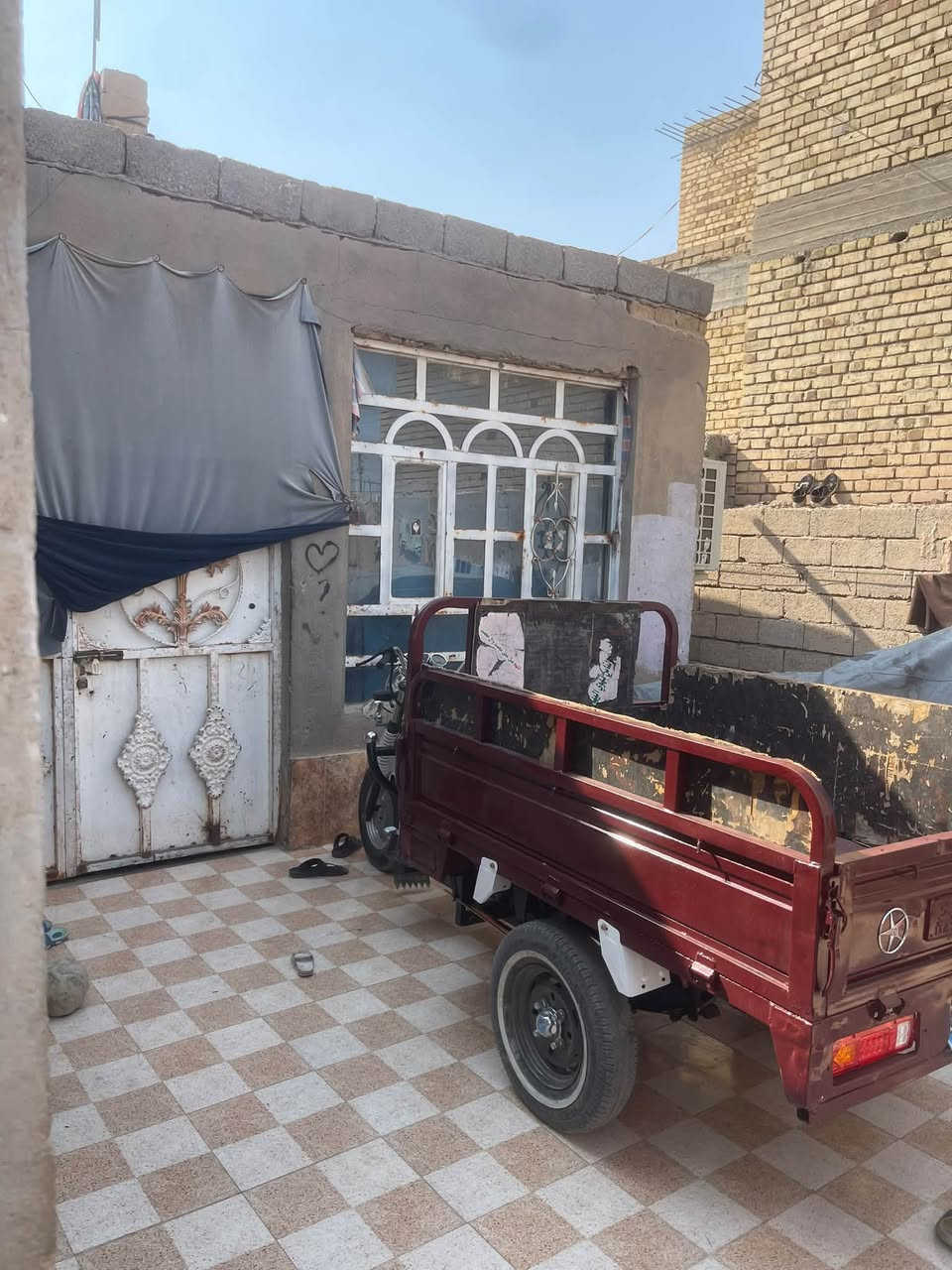 سلام عليكم ستوته البيع موديل 12 تعمير كله جديد من طول الطول اي نقص ما بيه السعر 1650 وبيه مجال اوراق اصولي المكان الناصريه قضاء الشطره
