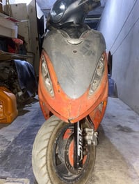 كامكو جي فور نوزل تمشي 140 مكينتها 125cc عطلها كهربائيات هية تشتغل بس ...