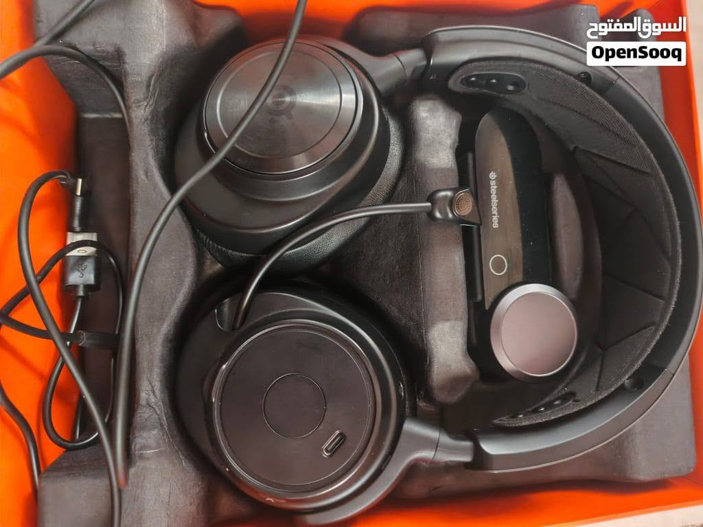 للبيع: سماعة SteelSeries Arctis Nova Pro Wireless
السماعة بحالة ممتازة، استخدام أقل من 6 أشهر، وتشتغل بدون أي مشاكل. البلوتوث وجميع الوظائف شغالة بشكل طبيعي كل قطع موجودة. 

الملاحظات:

- غطاء المغناطيس الخاص بإحدى السماعات (Magnetic Ear Plate) مفقود.

- تحتاج تحديث Firmware عن طريق لابتوب، لكن ما عندي لابتوب حتى أسوي التحديث. غير هذا، السماعة تعمل بشكل طبيعي.

رقم واتساب: ***********
