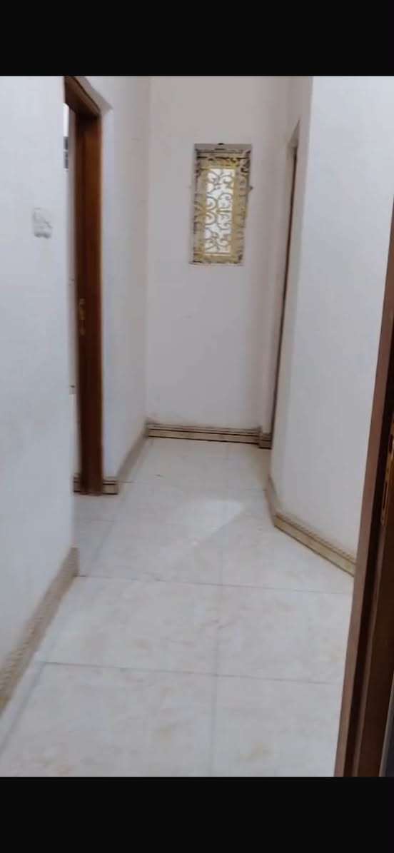 دور النفط • شامل كهرباء وانترنت • درج معزول