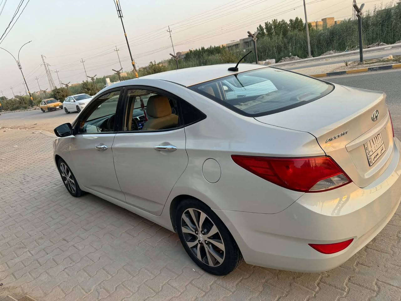 اكسنت ٢٠١٥ • محرك ١٦٠٠ • رقم مثنى
