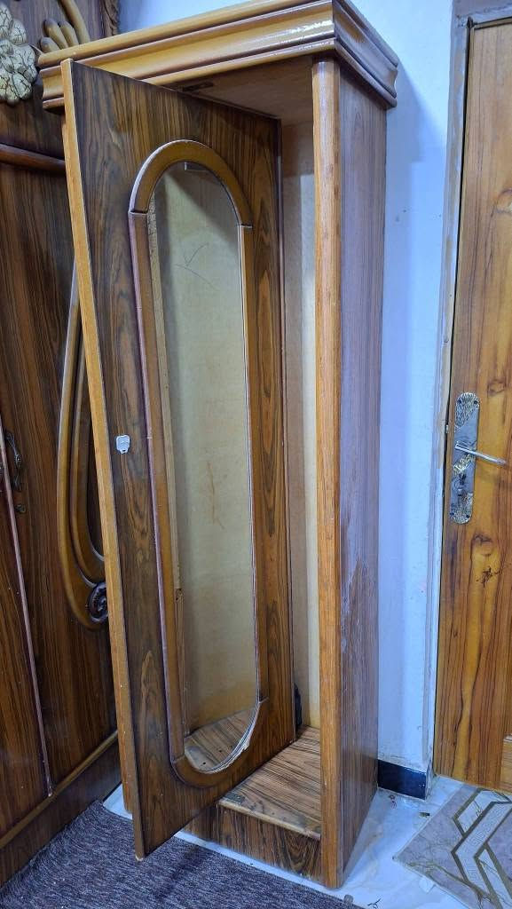 السلام عليكم بغداد البلديات الضباط للبيع اغراض *********** واتساب بغداد, العراق
