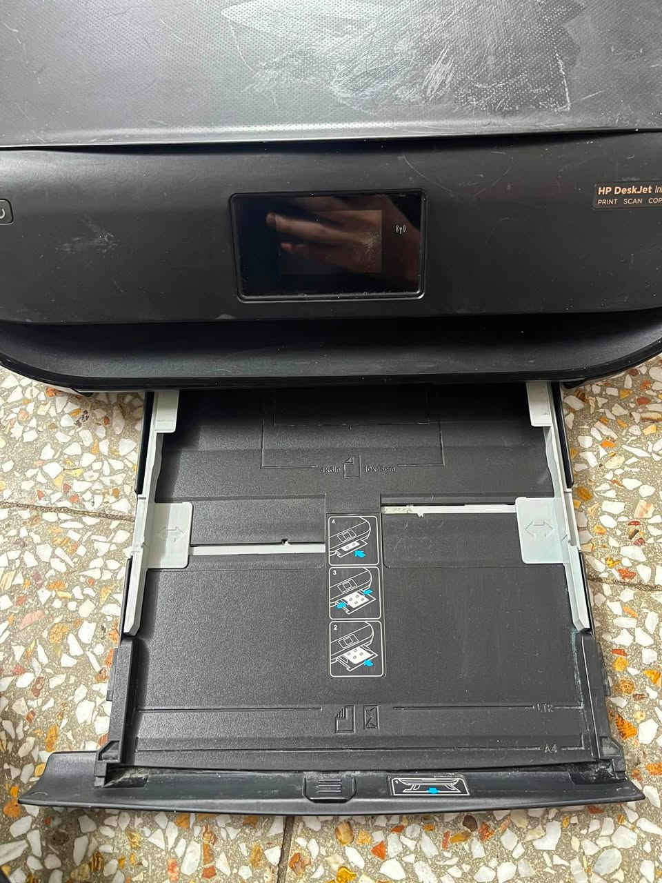 طابعة  HP 4535
شغالة كاملة فقط الكاترجات بيهن مشكلة
•لمس بالكامل
•سكنر عادي سكنر هويات
•نسخ وطباعة عالوجهين 
•طباعة صور وظروف وبأحجام مختلفة 
• طباعة دايركت واي فاي بشكل مباشر عبر المشاركة ما تحتاج تطبيق

السعر ٤٠ الف وبيهة مجال
باقي التفاصيل معروفة للتواصل *********** فقط واتساب او اتصال عنواني بغداد الشعلة
