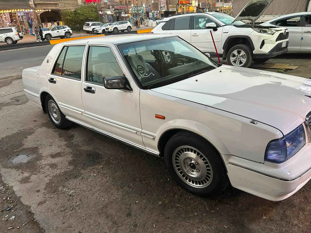 السلام عليكم للبيع نسيان سيدرك موديل 2002 ماشيه 160 وقابل لزياده كير مكينه كهربائيات تبريد تدفئه كفاله سياره بيها 3 قطع صبغ بدون حادث فقط جاملغ خلفي جهه السايق بارد السعر 65 مكانها بغداد جادريه او حي الاعلام سياره سنويتها 2029 والهزه 1/26 بسمي وهذا رقمي لشراي يشلع عيني اتصل وبي كل البرامج (***********)
