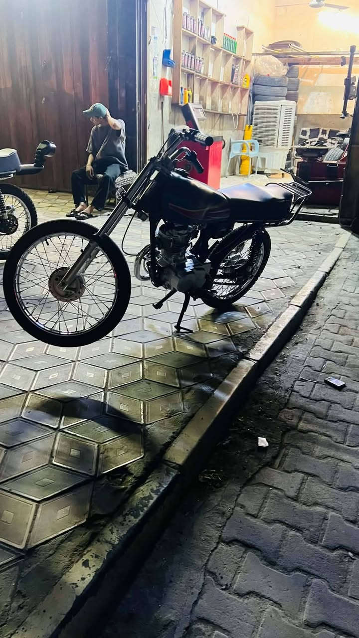 ال بيع وراق اصليه 15 وال تعميره 26 شرط ال دراجه ما متواجد خاص 750 وبيه مجال ما متواجد عله ال فيس تريد خابرنه ***********
