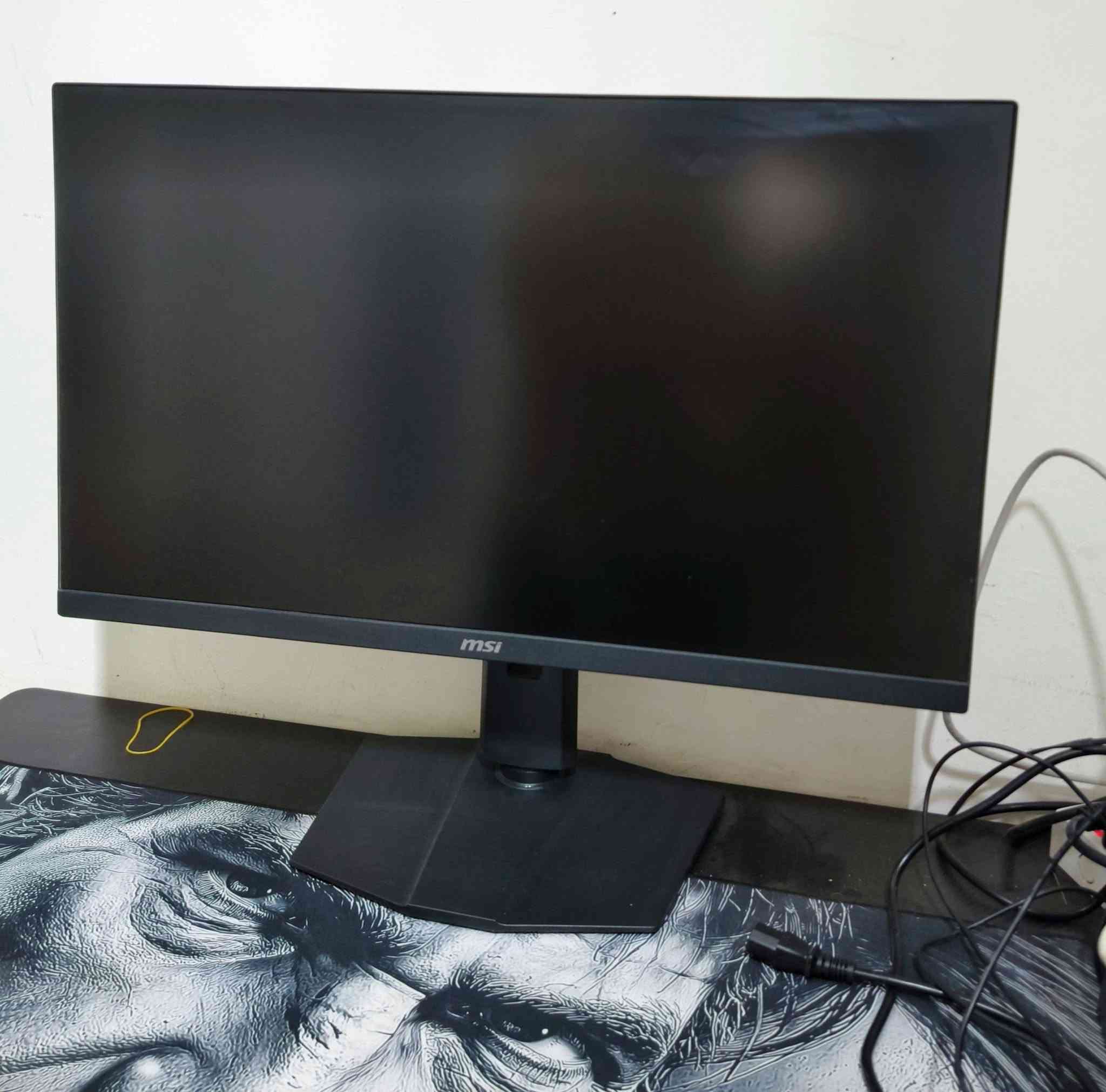 MSI كيمنك • ٢٧ بوصة 4K • استعمال ١٥ يوم