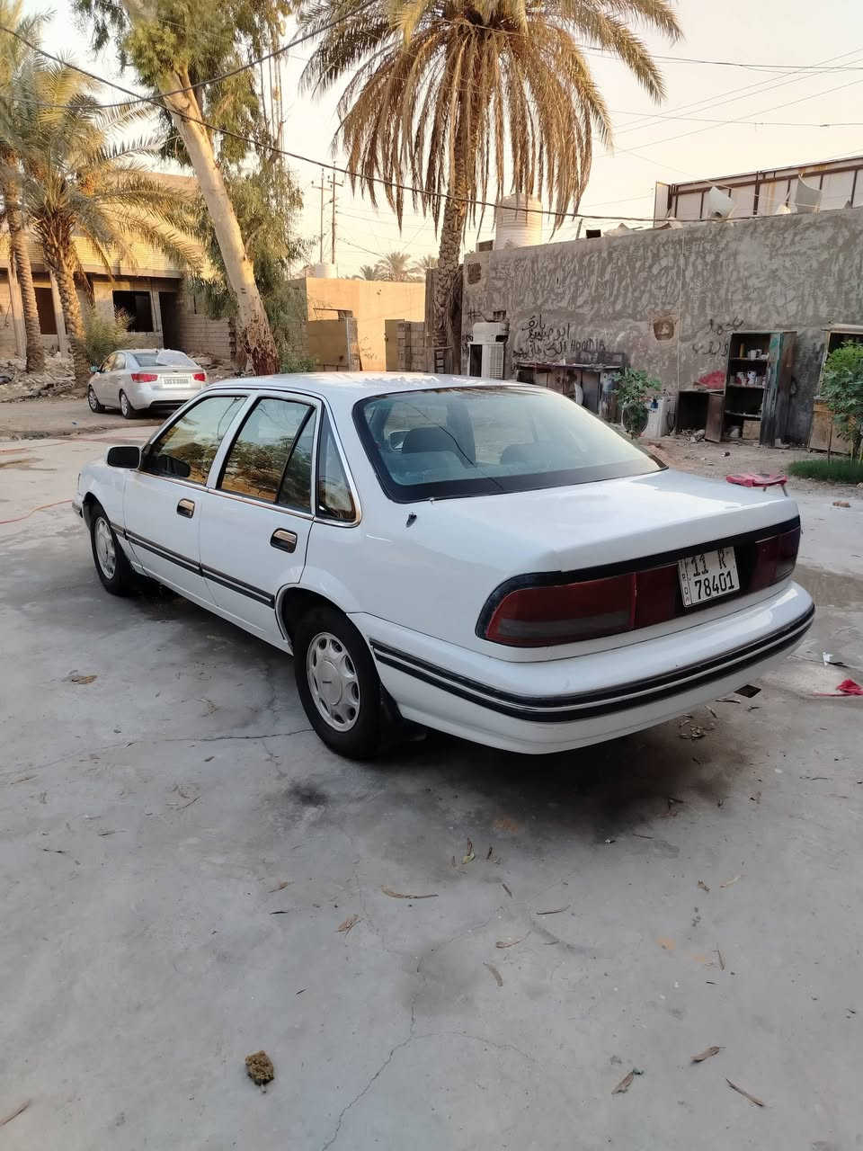 ألسلام عليكم برنس موديل 94 كير عادي السياره بلاديه محرك وكير كفاله تبريد ثلج تخم تاير باتري جديد رقم بغداد أنكليزي بسمي السياره جاهزه السعر 38 هاتف *********** مكاني بغداد الشرطه الخامسه
