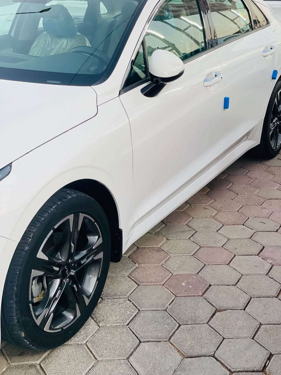 🚘 للبيع K5 موديل 2023 – فل كامل المواصفات

✨ المواصفات والتجهيزات:

* كراسي كهربائية
* فتحة سقف بانوراما
* أربعة أنظمة قيادة
* مثبت سرعة
* مساعد ركن
* إشارات بالمرايا
* داخلية أوف وايت
* قطعتا تبريد
*محرك 2000دوش
*ماشية63الف كيلو متر
🔹 السيارة مكفولة ونظيفة
🔹 يوجد شخط بسيط في الباب الخلفي مع مكحلة

📞 للاستفسار: ***********
📱 متوفر واتساب
مكانها: الرمادي -التأميم

