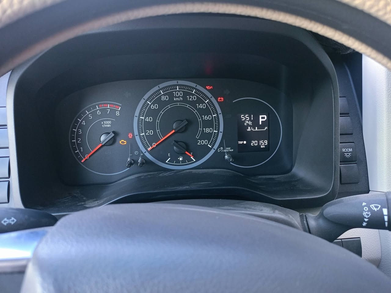 السلام عليكم
تيوتا هايسا موديل 2025 ماشيه 2000 km بعدها زيرو فول 
محور كشنات بلاديه 14نفر 
سوبايه+درع امامي خلفي +سلم داخلي 
دوشمه النواب  كامله سياره جاهزه متحط عليها ربع 
كير اوتو مكان السيارة الانبار حديثة 
السعر 4 ونص بيها مجال 
***********
