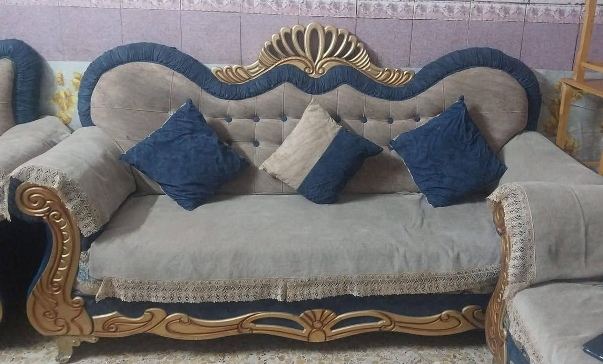 سلام عليكم تخم للبيع سعر 500وبي مجال تخم كلش نضيف*********** الموقع بغداد شهده العبيدي

نص مكتوب في الصور:
- coyo