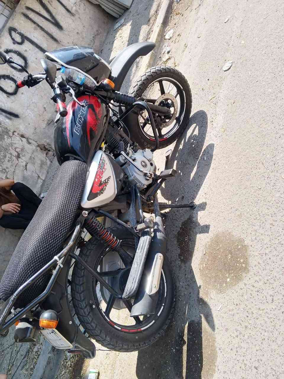 السلام عليكم بوكسر موديل 23 تحويل ثاني يوم سنويه نكليزي
مليونين او ١٠٠ وبيها مجال
***********
