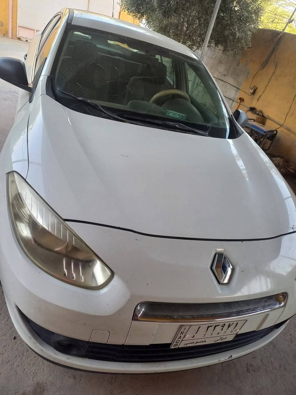 رينو فلونس ابيض ١٢ للبيع بسعر مناسب رقم ديالى لمزيد من المعلومات الاتصال بالرقم ***********
