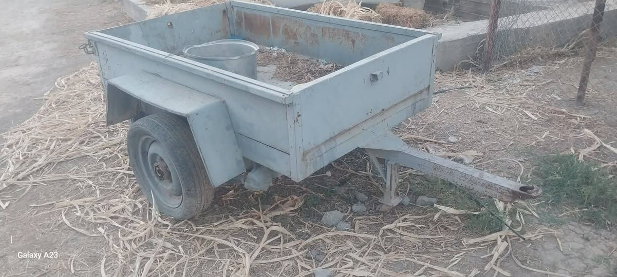 السلام عليكم عربانه للبيع تنسحب وره مكينه ورك وشاصي حداديه المكان اليوسفيه معمل زينب الرقم/***********/***********
