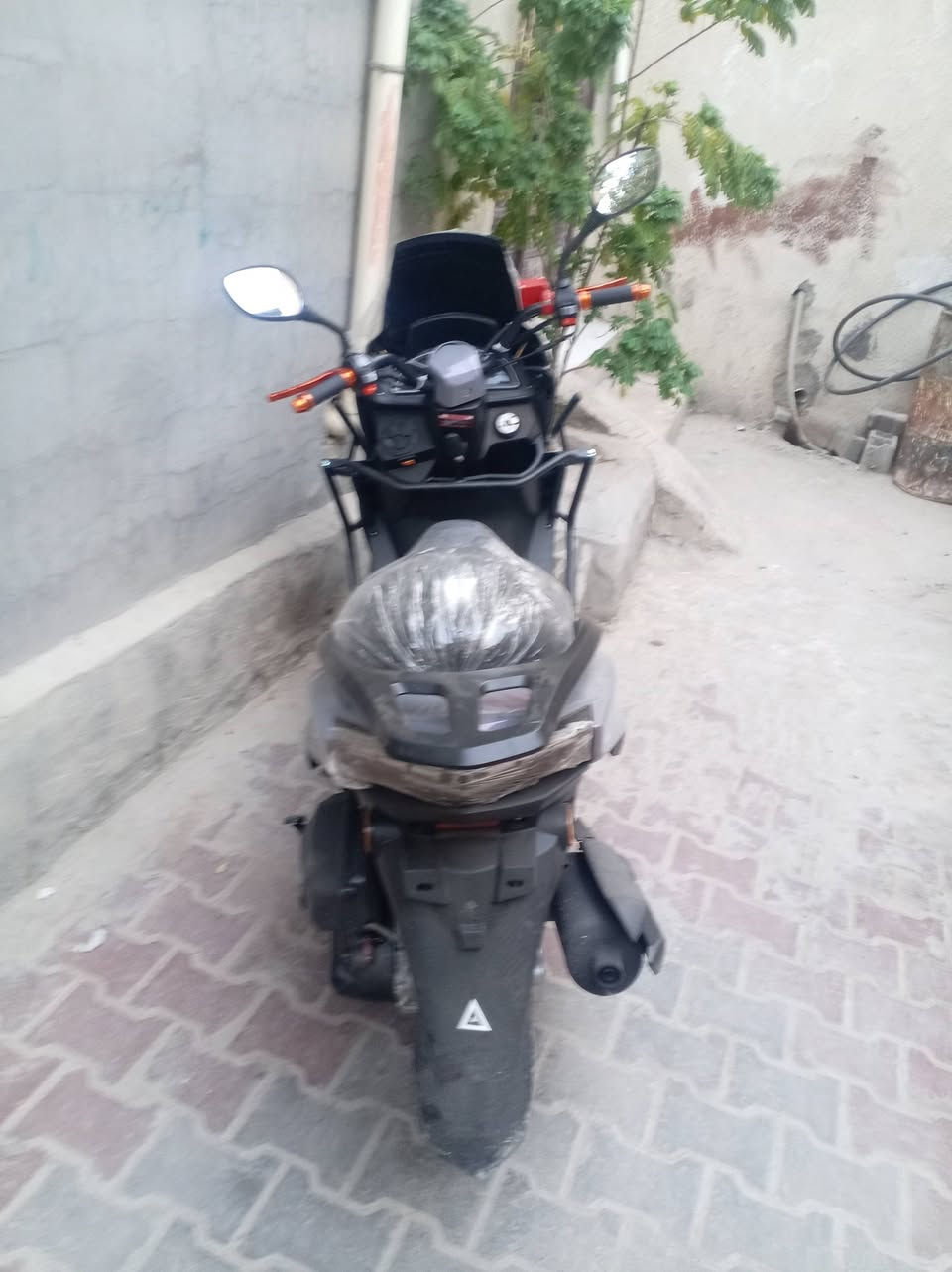 سلام عليكم دراجه البيع مكان بعقوبه سعر 900 بيهه مجال حك جيتك اتصل بيك خير تدلل ***********
