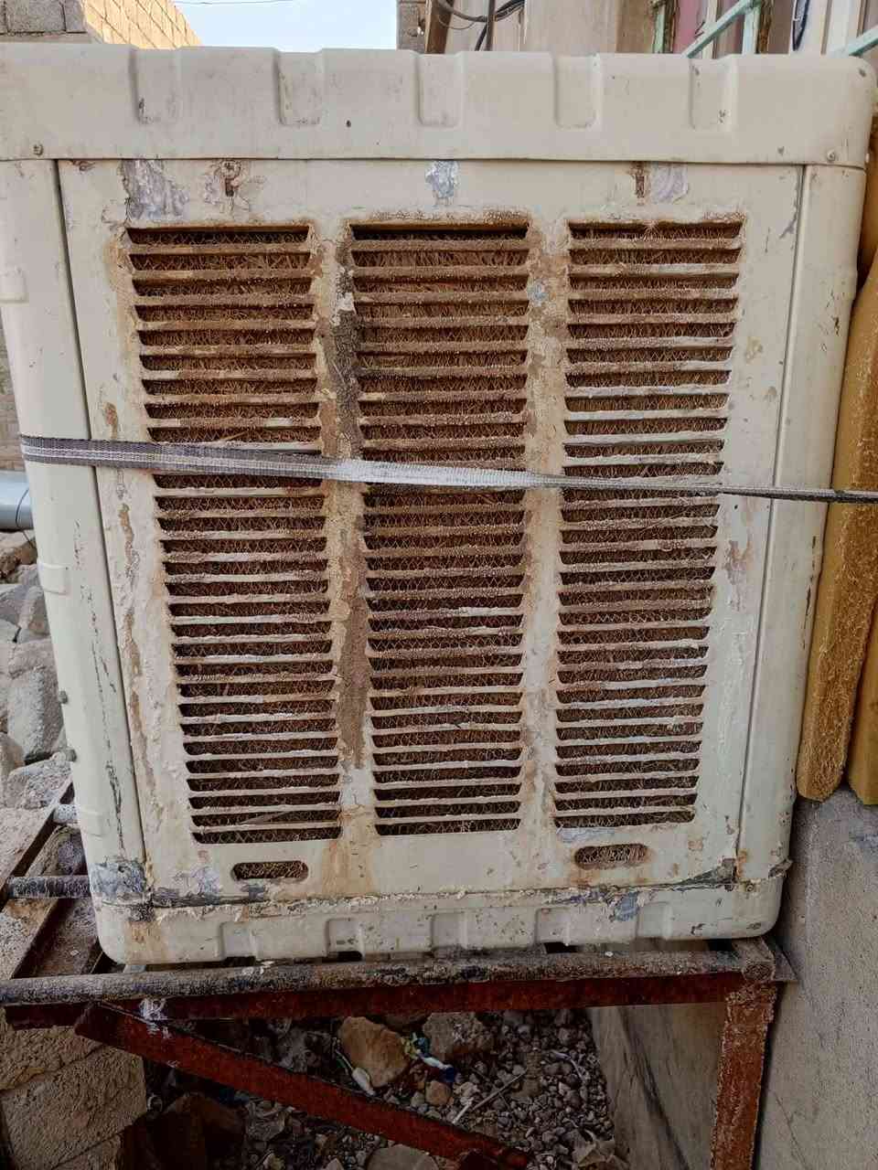 مبرده للبيع نظيفه حيل اثنين ونص سعرها 90الف وبيها مجال
***********
