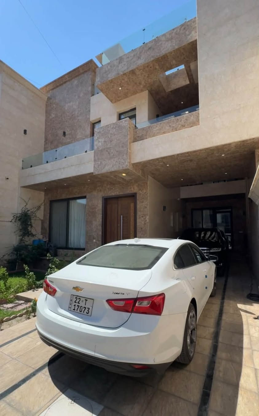 سلام عليكم ماليبو للبيع او مراوس موديل 2023 رقم اربيل ب اسمي تحويل  مباشر حادثها جداً خفيف تعتبر كلين تايتل سياره خير من الله ربع متحتاج تصرف عليها ماشيه ٦٧ الف كيلو الل استفسار *********** سونار السياره مرفق بل منشور مكان السياره بغداد الدوره وسعرها ١٣٧ وبيها مجال

نص مكتوب في الصور:
- *********** بغداد - البيداع - مجاور الدفاع - شارع الوسيط BODY CAR لفحص السيارات تقرير الفحص النهائي : الماركة : شيفروليه النوع : ماليبو سنة الصنع : 2023 رقم العجلة : T/22/17073 خصوصي رقم الهيكل : 1G1ZD5S70PF229732 تاريخ الفحص : 23-04-2026 وقت الفحص : 01:13 pm ملاحظة : نتلي مسؤوليتنا بعد انتهاء الفحص وتسليم التقرير الى الزبون. ملاحظة : يرجى قراءة الملاحظات في الصفحة الأولى الجانب الأيسر - يوجد سمكر و خدوش و صدمات في المكان المحدد - تم فتح صدم الخلفي الأمامي سابقا - طليقة طلاء مركبة تقع في الكدمة الوسطية الجانب الأيمن - يوجد سمكر و خدوش و صدمات في المكان المحدد - تم فتح صدم الخلفي الأمامي سابقا - يوجد رصع خلف البلي الخلفي المصد الخلفي - يوجد تبديل و خدوش و صدمات في المكان المحدد المصد الأمامي - يوجد تبديل و صمغ و سمكر و خدوش و رد المحرك سابقا - يوجد ضرر في البندة