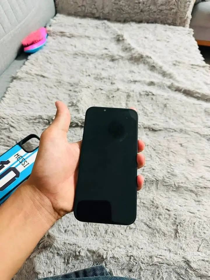 ايفون 13 • ١٢٨ غ.ب • ٨٤٪ بطارية
