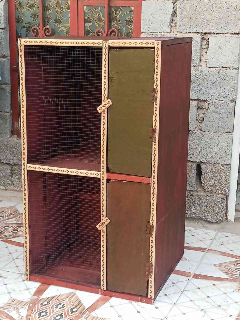 قفص أبو خانتين • خشب تسگام • طول ١م٢٥سم