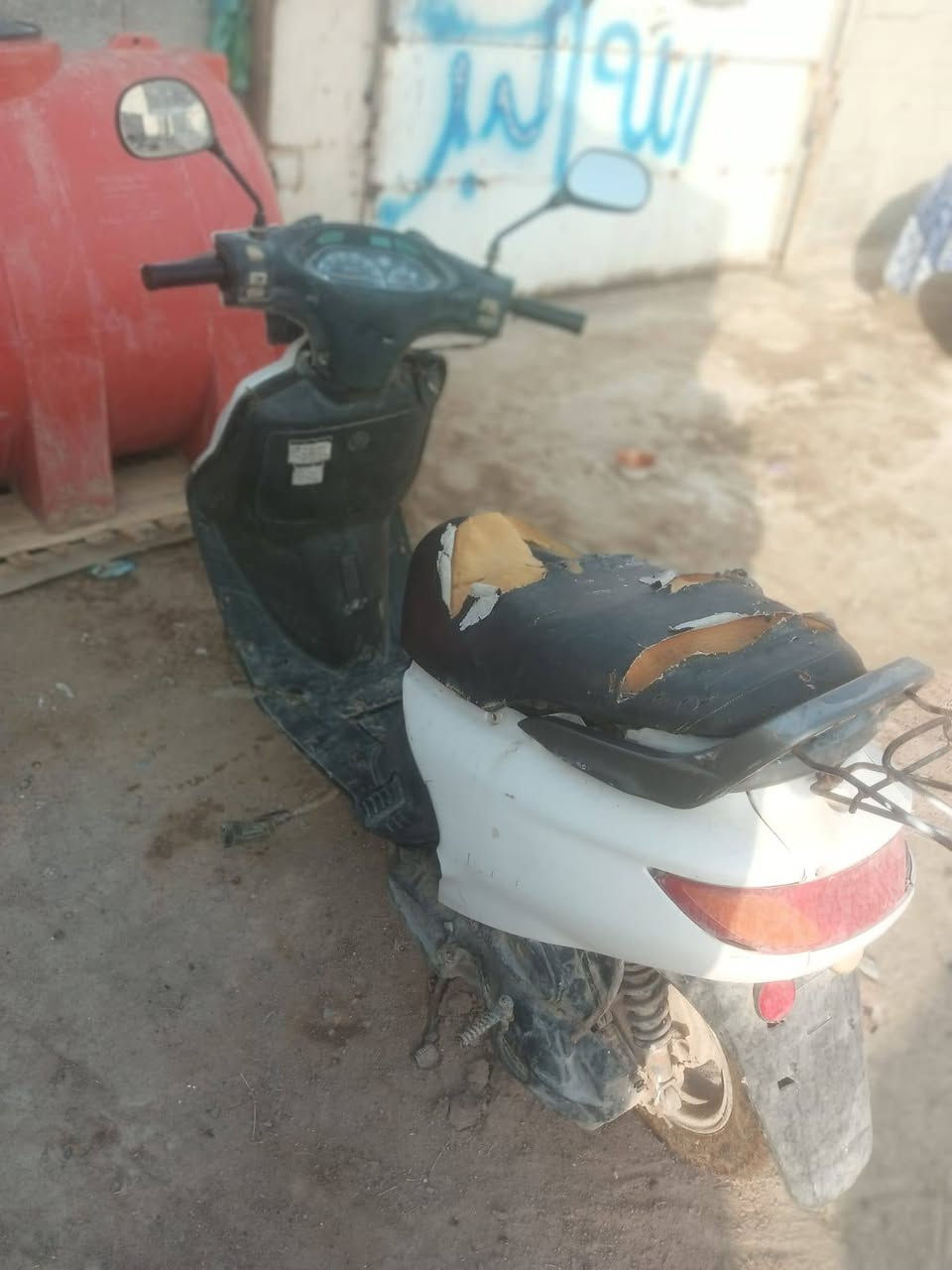 سلام عليكم دراجه فراشه نثيه مكينتها مابيه شي بس طفت نار ؤماؤديتها ؤذا كايمه ترجع تؤاير زوج جدد كهربايه شغاله اذه ان كؤؤ دراجه مراؤس ؤنطي فرق السعر 160 ؤبيه مجال المكان البصره الزبير ***********
