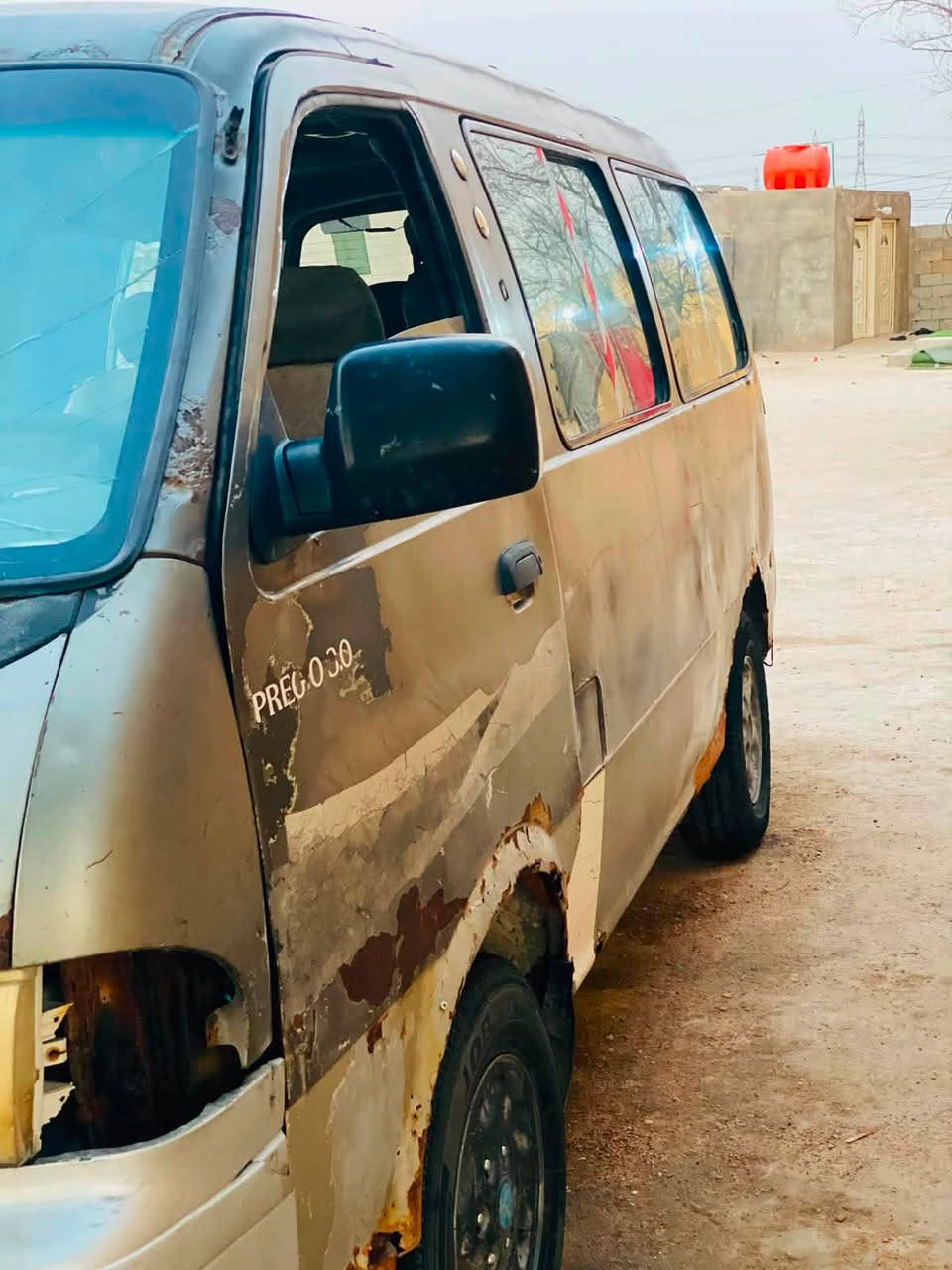 بريجو لبيع موديل 2000 مكينه وكير يخبلن مكينه 3000 سيارة حلوه  ومال شغل وخطوط طلاب (لمعلومه ابيع كوم حديد )الاتصال ع صاحب الرقم ***********
