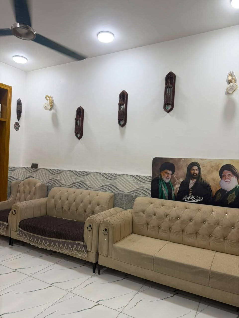 ياالله مكتب الجبوري للعقار *********** بلخدمه 

داااار للبيع طابو زراعي 110متر طابقين صب كونكريت 

طابقين يباع هو اواثاثه السعر 70مع المجال شارع 10متر المكان شارع الزوار منطقه كلش حلوه قريب علكيات السوك مدارس وات ساب بلخدمه ***********
