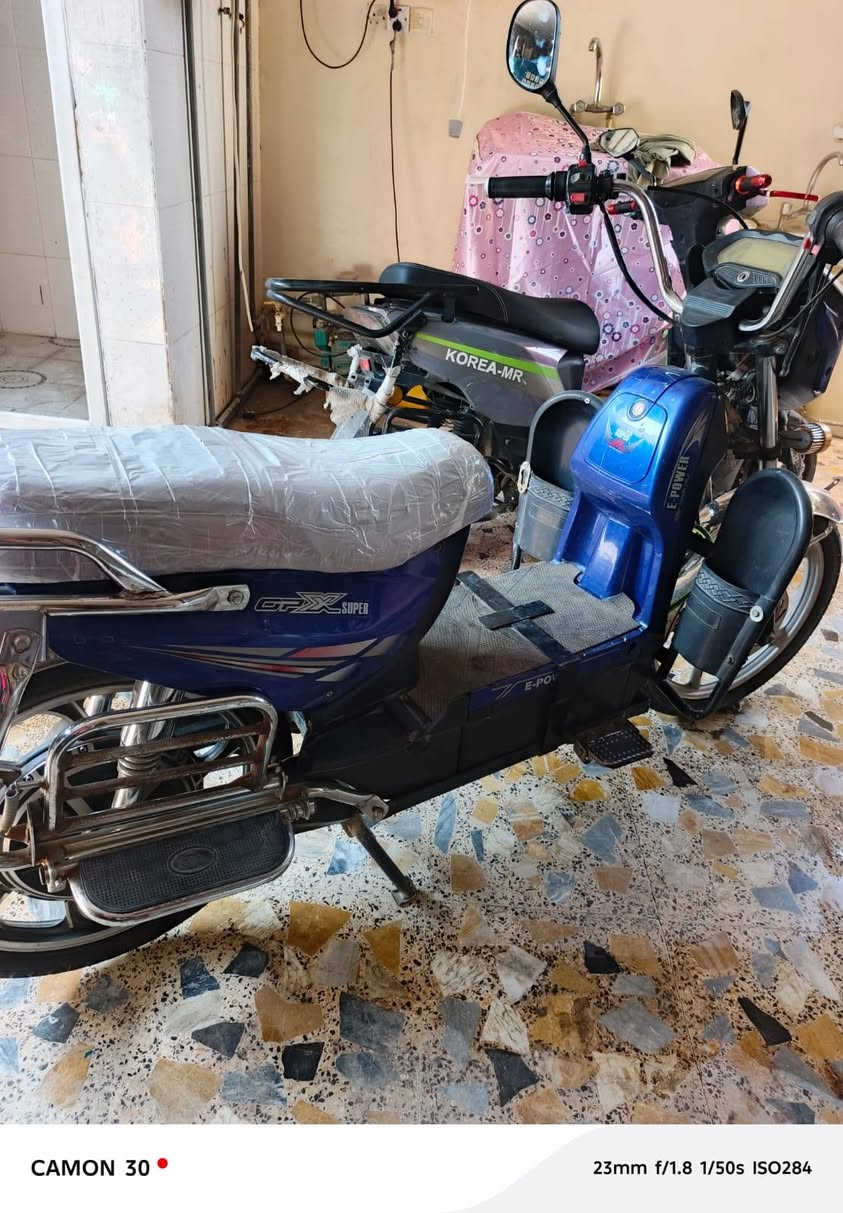 سلام عليكم
دراجه شحن سوبر بور 
دراجه نضيفه جداا
بطاريات تخم كامل عل فحص 
سعر ب 275 بي مجال بسيط
مكاني الرمادي شارع المستودع
***********

نص مكتوب في الصور:
- CAMON 30 • 23mm f/1.8 1/50s ISO67
- CAMON 30 23mm f/1.8 1/50s ISO92
- CAMON 30 • 23mm f/1.8 1/50s ISO284