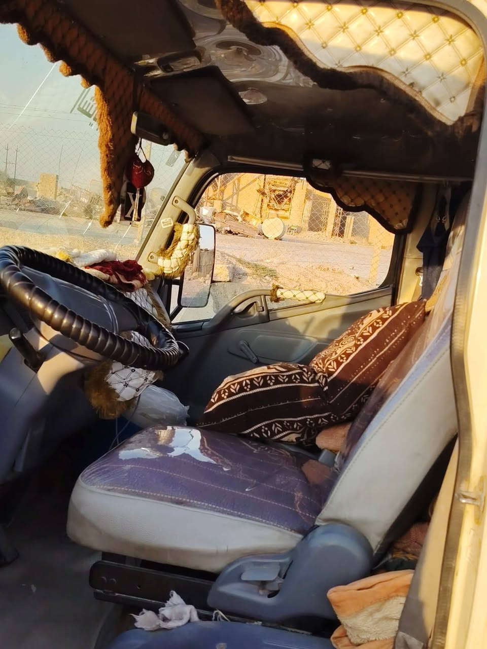 كنتر ٢٠١٢ مكفوله رقم ديالى انگليزي شرط التحويل المكان صلاح الدين /العلم /السعر ١٨٥ للاستفسار الاتصال على الرقم ***********
