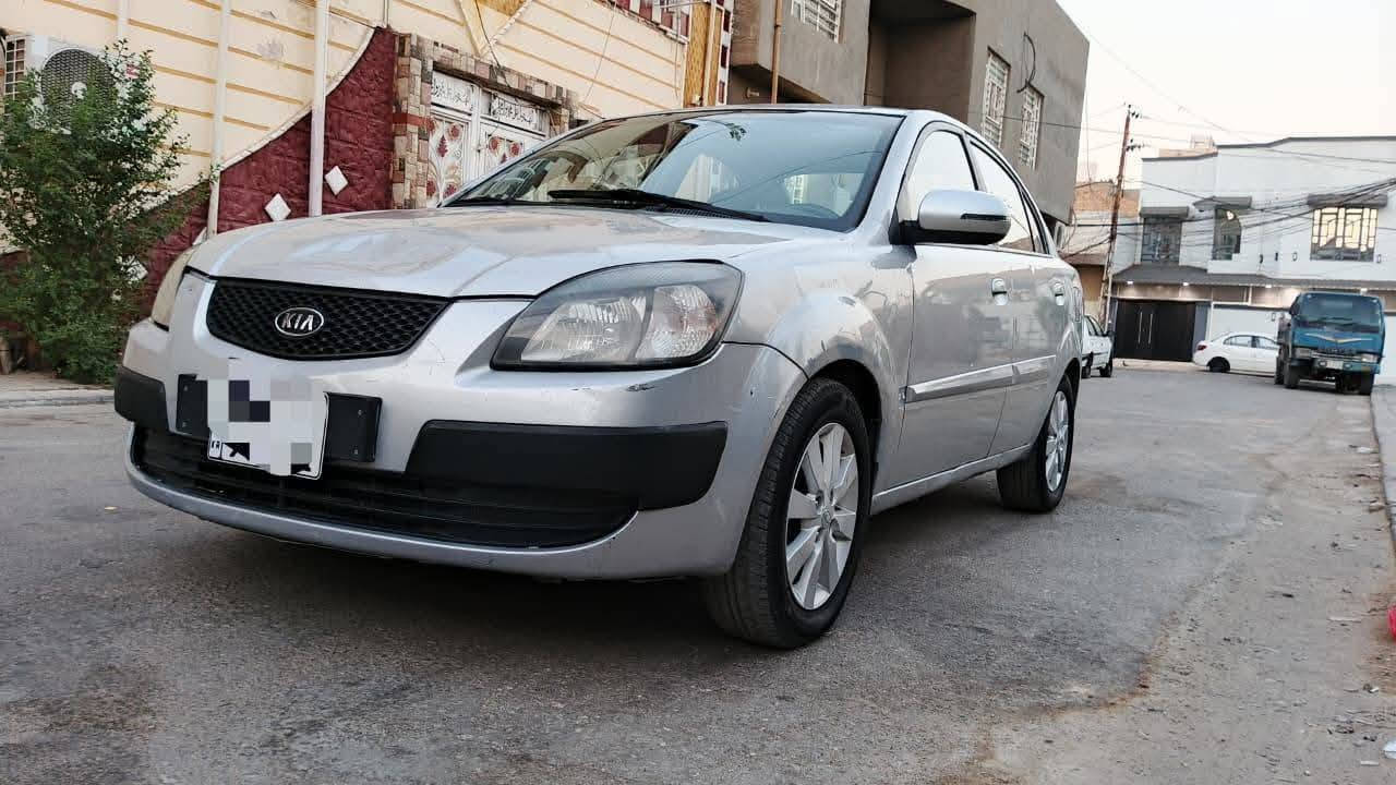 سلام عليكم سياره جديده وجاهزه حداديه جديده تبريد ثلج غرفته جديده مكينه وكير مكفولات مكاني نجف سعر 36 مراوس اراوس حسب القناعه *********** بي واتساب تواصل
