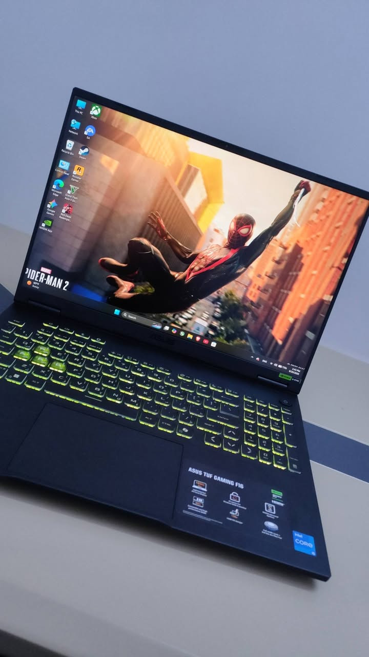 Asus tuf gaming f16 للبيع
مع جويستك كيم سير و استاند مراوح
المواصفات مثل مموضح بالصور 
الحالة حيل نظيف شخط مبي حرمات اكول عليه مستعمل 
الجهاز اشتريته جديد قبل ثلاث اشهر من العالمية والضمان والكارتونة كلشي موجود 
الجهاز محافظ عليه اكثر من نفسي العب بغرفة باردة ونهائيا ممنزل عليه شي مكرك 
رايدة بمليون و550 مع جويستك وقاعدة تبريد مكاني بغداد البلديات 
رقمي *********** رجاءا السعر نهائي لا تتصل اذا تريد تعامل

نص مكتوب في الصور:
- ASUS
- ASUS TUF Gaming F16 FX608JH-RV033AR,
- Intel Core i5-13450HX, RAM 16GB, SSD
- 512GB, NVIDIA Geforce RTX 5050 8GB,
- 16.0 inch WUXGA 165Hz, Jaeger Gray