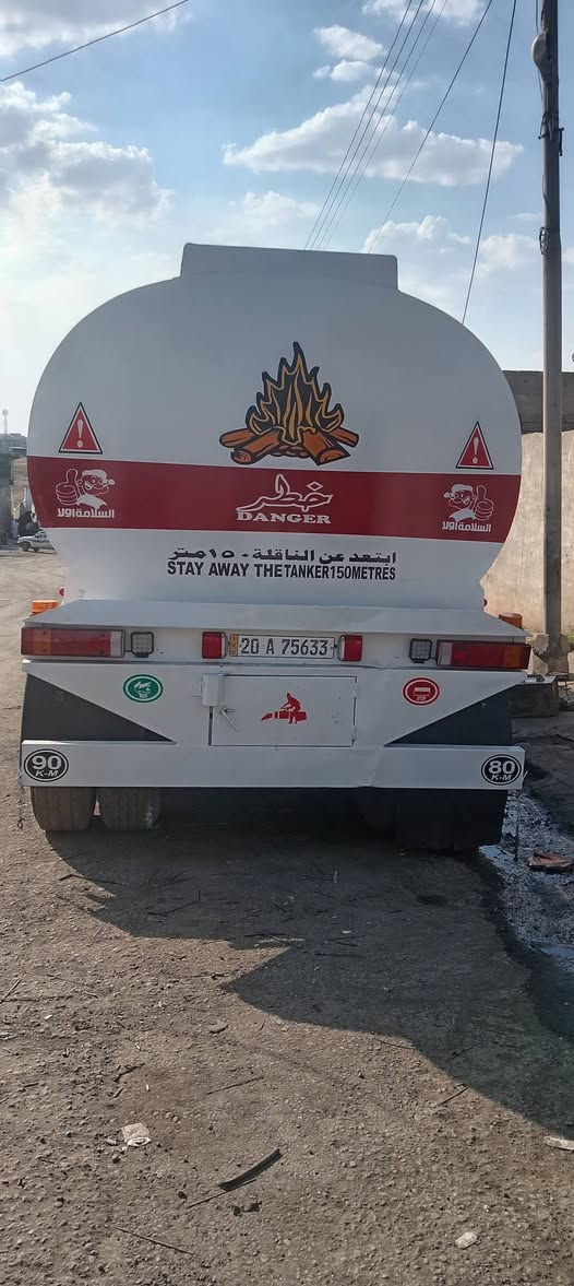 السكانيه للبيع موديل 92 تانكي جيبس جديد تكيل يوم الأحد مجموعه بومه ٢٠١٧  محرك ١٢ ونص جديد كير ٣ ٣ مصبوغه عام جماليه سياره كامله عل تحميل رقم ديالئ مسطره بسمي سنويه غايه ٢٠٣٠ الاستفسار أكثر اتصل ***********
