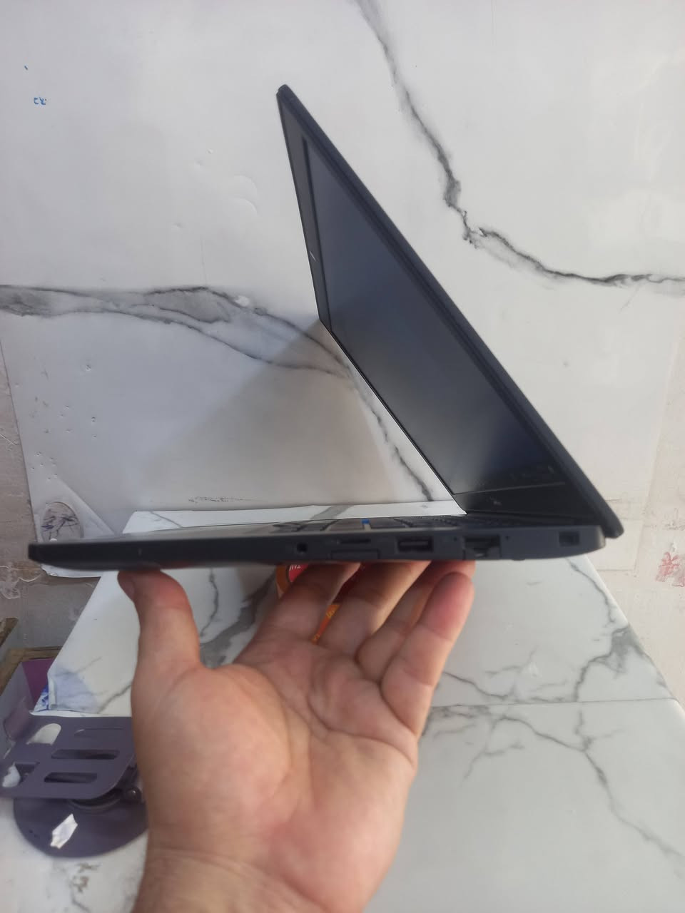لابتوب دل dell 7480
الجيل السابع . 
المعالج كور اي 5 الجيل 7
الهارد    256 ssd 
الرام 8.  ddr4 
كارت الشاشة  4  شير 
حجم الشاشة  14 
الشاحنة اصلية 
يحتوي على منفذ تايب سي للشحن او نقل البيانات
نظام التشغيل ويندوز 10 عربي انكليزي 
الملحقات شاحنة وجنطة 
السعر  215
***********
***********
يوجد توصيل

متوفر 
تتوفر مجموعة لابتوبات بأسعار مناسبة ومواصفات

نص مكتوب في الصور:
- Task Manager
- File Options View
- Processes Performance App history Startup Users Details Services
- CPU
- 3% 0.91 GHz
- Memory
- 2.4/7.6 GB (32%)
- Disk 0 (C: D:)
- SSD
- 2%
- Wi-Fi
- S: 0.2 R: 21.2 Mbps
- % Utilization
- Intel(R) Core(TM) i5-7200U CPU @ 2.50GHz
- 100%
- 60 seconds
- Utilization
- 3%
- Speed
- 0.91 GHz
- Base speed:
- Sockets:
- Cores:
- 2.71 GHz
- 1
- 2
- Processes
- 149
- Threads
- 1950
- Handles
- 62767
- Logical processors:
- Virtualization:
- 4
- Enabled
- L1 cache:
- 128 KB
- Up time
- L2 cache:
- 512 KB
- 0:13:49:56
- L3 cache:
- 3.0 MB
- Fewer details
- Open Resource Monitor
- Type here to search
- DELL
- Task Manager File Options View Processes Performance App history Startup Users Details Services CPU 37% 1.74 GHz Memory 2.4/7.6 GB (32%) Disk 0 (C: D:) SSD 1% Wi-Fi Wi-Fi S: 0.1 R: 16.9 Mbps Memory Memory usage 8.0 GB 7.6 GB 60 seconds 0 Memory composition In use (Compressed) 2.3 GB (11.9 MB) Available 5.2 GB Speed: Slots used: Form factor: 2133 MHz 1 of 2 SODIMM Committed 2.2/9.5 GB Cached 1023 MB Hardware reserved: 382 MB Paged pool 161 MB Non-paged pool 116 MB Fewer details Open Resource Monitor Type here to search