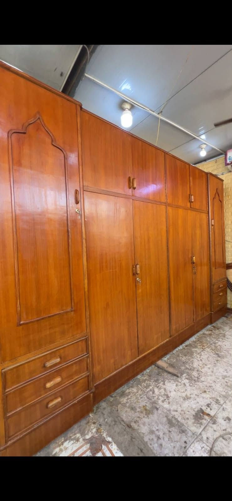 غرفه نوم ام السته طابقين مستعمله داخل وخارج صاج ضهر جرجوبه خمسه ملم ميز هديه مع طابوريه عنوانه كوت حي الجهاد شارع النجارين نجارة ومعرض الحجامي الاتصال او مراسلة الصفحه سعره مع الشد والنقل علينه داخل الكوت ***********
