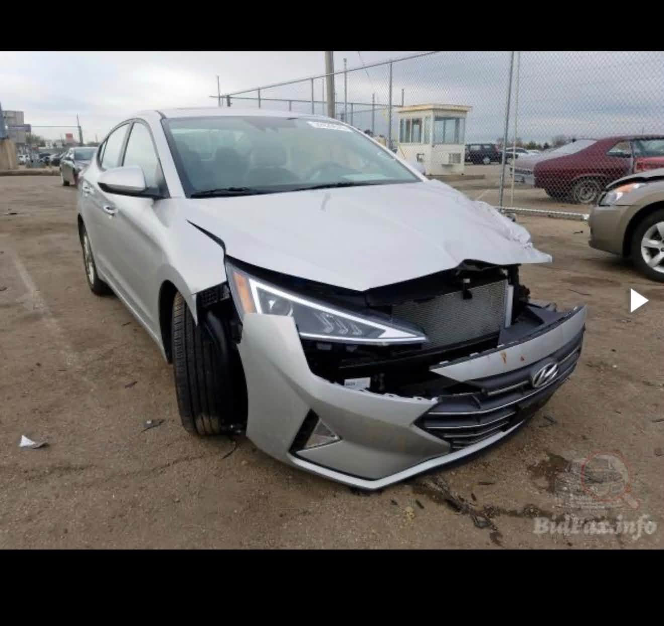 السلام عليكم 
النترا 2020 فول بصمه فتحه رادارات تدفئه كشنات
عداد 70 ميل
وارد امريكي  بدون شواصي 
صور الحادث بلمنشور 
جاملغ وبنيد وصبغ باب السايق 
تبديل قبق جنطه نفس الون 
نقص حجر صلنصه
مكان سياره بغداد الكرخ
صور الحادث مرفقه مع الصور
الاستفسار  ***********
السعر 123وبيها مجال

نص مكتوب في الصور:
- BidFax.info
- 32429570