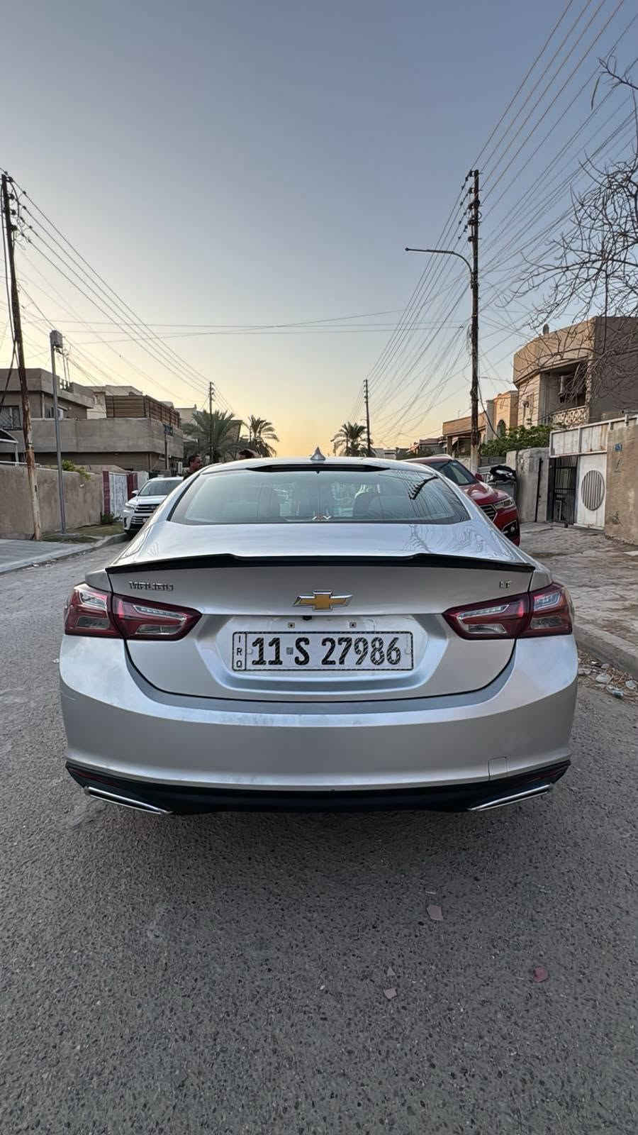 سلام عليكم ماليبو موديل 2022 فئت اي يرتي مامشيهه 100الف كيلو حادثهه جاملغ خلفي وقبق جنطه وجاملغ وباب صبغ فقط  خلفي بجم كبس سياره جاهزه كير محرك تبريد خير من الله صدر امامي خلفي كله جديد سياره تتعب تكول جديده بعد احله من صور شرط السعر ١٠٨ وبيه مجال *********** رقم الاتصال مكاني بغداد شارع حيفا
