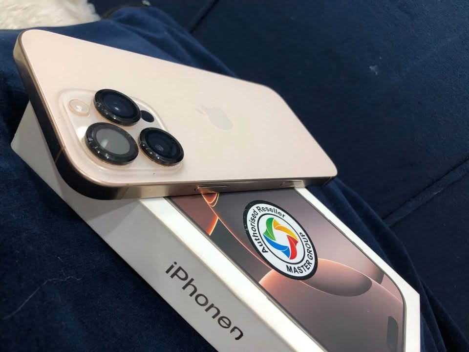 ايفون ١٦ برو ماكس • ٢٥٦ • بطارية ٩٢٪