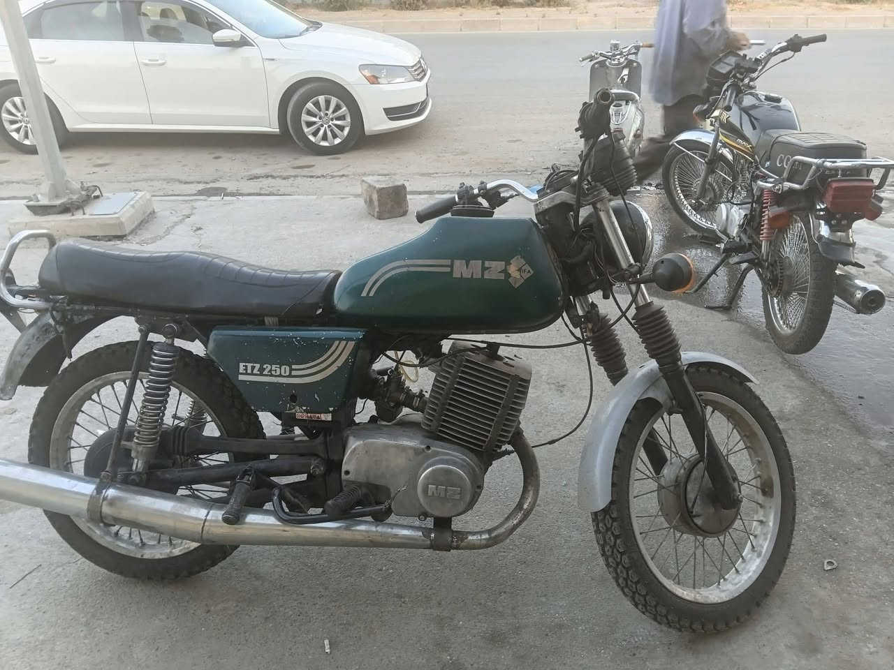 من رخصت مدير كروب امزت 82 سايس 250 كهربائيات كلها شغاله 
اوراق كامل ماشي معامله مال ترقيم مكانها كركوك حي عسكري سعر 850 بيها مجال رقمي ***********
