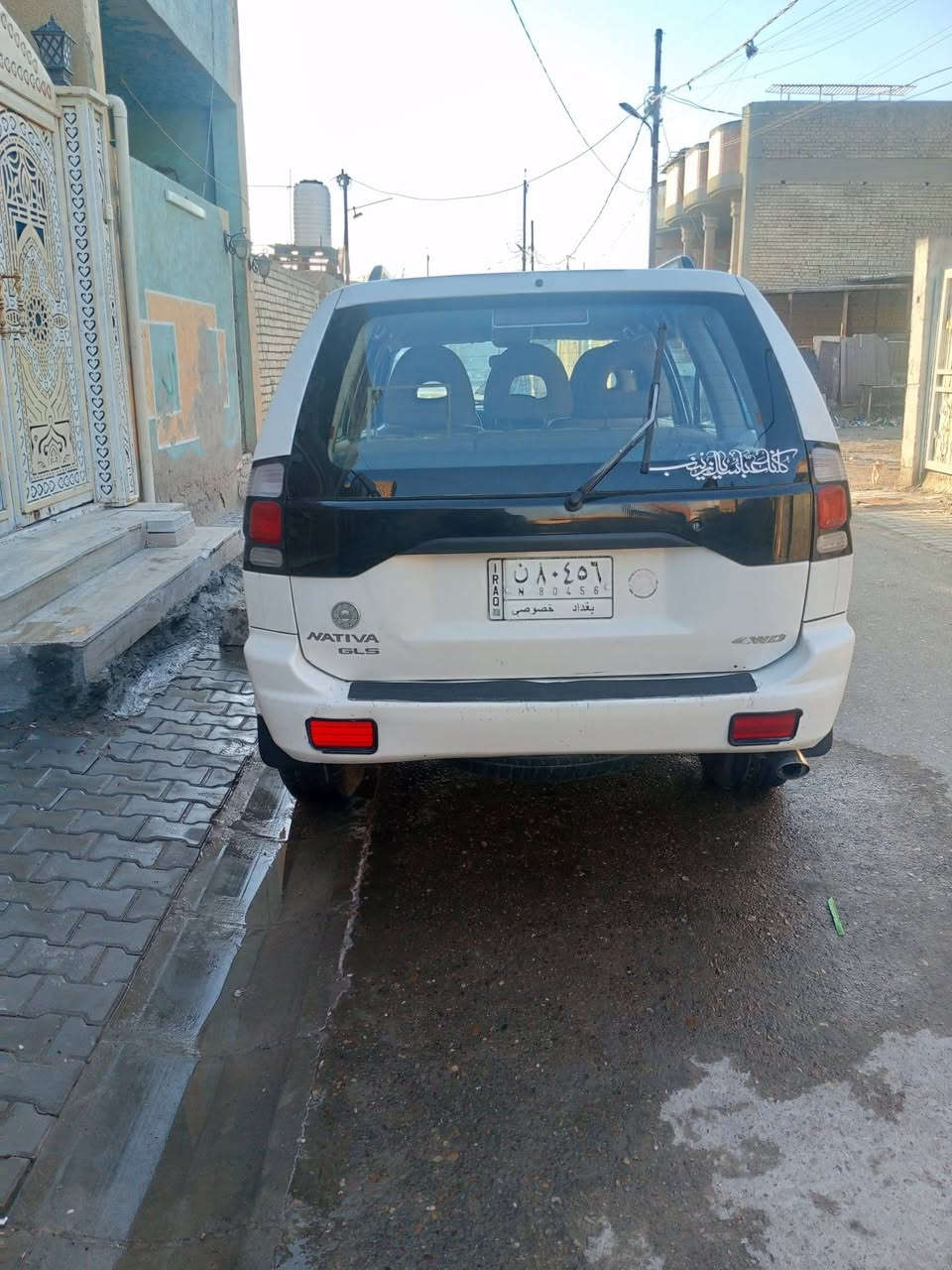 سلام عليكم سياره للبيع ميتسوبيشي ناتيفا 2006سياره جديده وحلوه وخير من الله تبريد ثلج منضومه مال غاز سدر جديد مكينه جديده تخم تاير جديد سياره كامله تحويل مباشر السعر 70العنوان بغداد ***********

