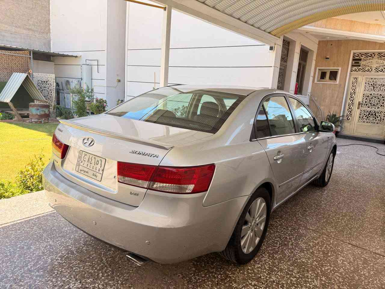 السلام عليكم ورحمه الله وبركاته 
سوناتا للبيع موديل 2007 وارد امريكي بدون ضرر ليبل واحد مكفولة كفاله عامه عده رصعه صغيره جوه قبق البنزين وباب السائق فقط 
محرك v6 
لمتد فول مواصفات للأخير 
فتحه سقف 
حساسات خلفيه 
شفتات سترين 
تبريد ثلج 
تخم تاير 
ادامه كامله سياره مال بيت ونظيفه جدآ جدآ 
رقم بغداد بأسمي شرط التحويل سنويه 2030 
بيع فقط السعر 11500$  وبيها مجال بسيط 

الأنبار فلوجة 

للاستفسار المراسلة او الإتصال ***********

