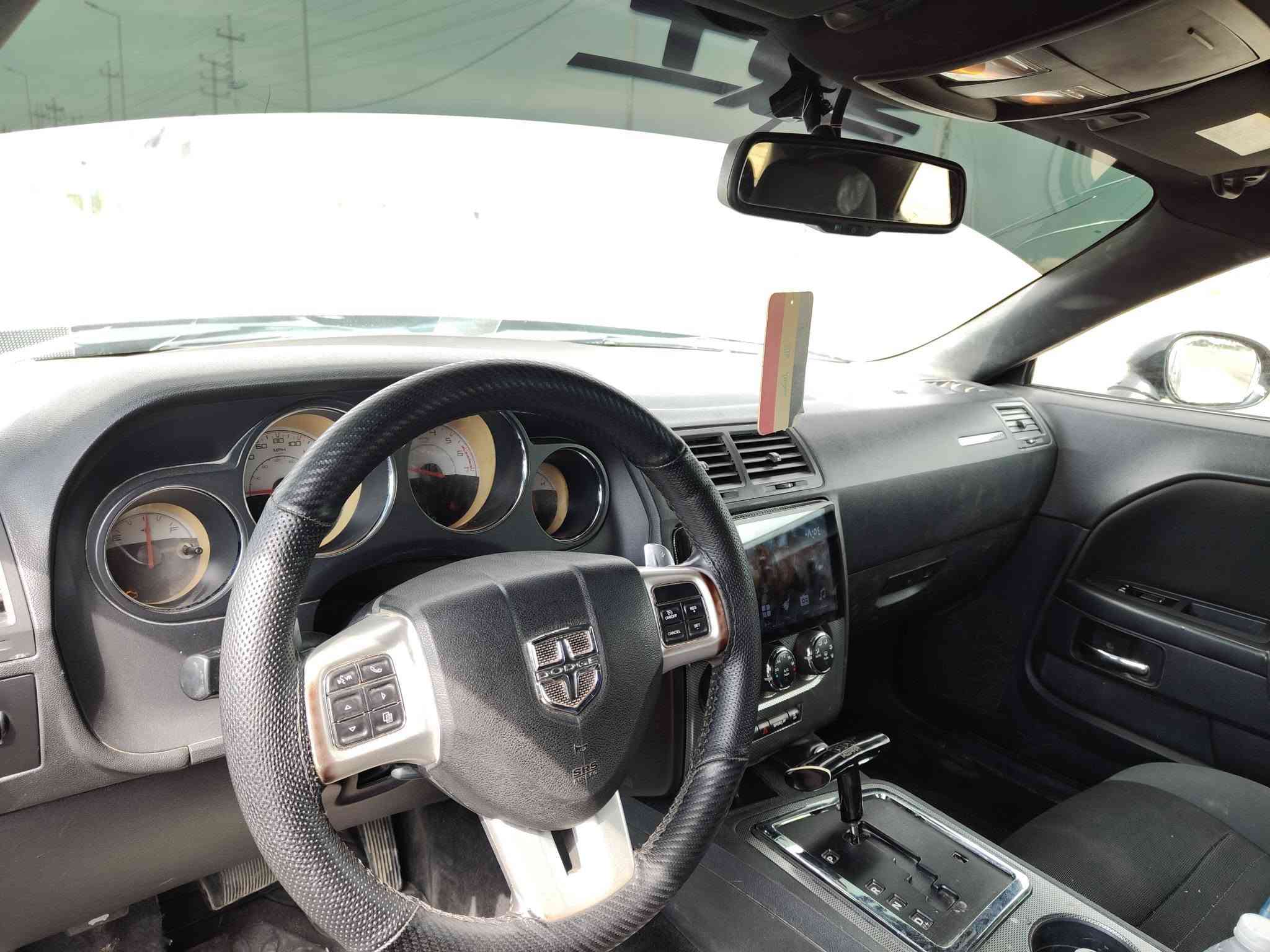 جالنجر مديل 2014 محرك 5700  v8 سياره نضيفه سونار بالصور ماشيه 80 ميل جاهزه مكينه كير تبريد حداديه رقم بغداد للبيع او مراوس حسب القناعه ***********.  مكاني كربلاء
