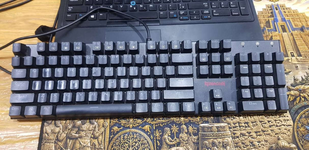 سلام عليكم شباب
كيبورد RedDragon Rudra ابيعه ب30 الف وبيه مجال بسيط الكيبورد مستخدم قليل الى وسط وكارتونته الاصلية موجودة شتحتاج كلي هذا رقمي
*********** 

اتمنى الجادين لان مستعجل ببيعته

السوجات Blue switchs صوتها طربي كلكي 

ملحقاته كامل
@
