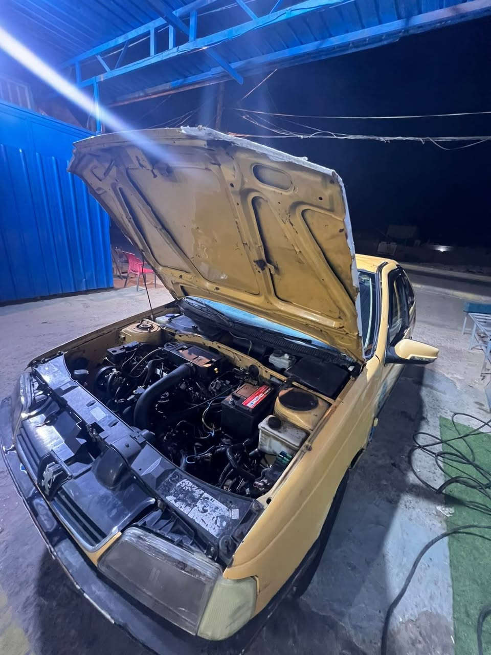 سياره بيجو للبيع 
هيئه وغرامه مصفره 
سنويه ما ساقطه لل30
السياره بسمي 
مكانه كربلاء 
رايدها ب26 وبيه مجال 
***********
او رسل خاص
