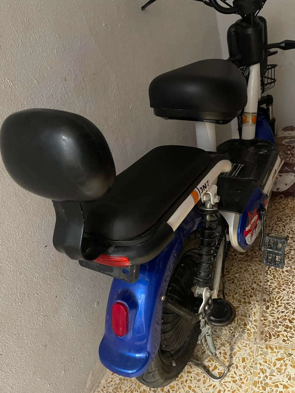 ***********
150

