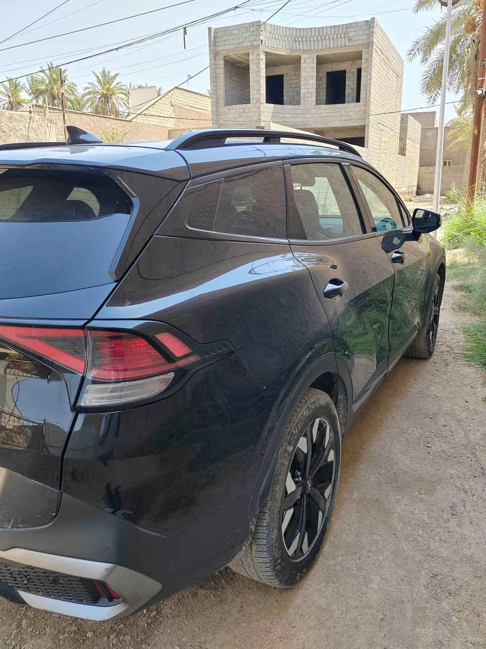 السلام عليكم ورحمة الله وبركاته
للبيع كيا سبورتاج 2024

الفئة: LX وارد أمريكي - دفع أمامي

اللون: أسود ملكي

المحرك: 2500cc | الكير: 8 سرعات
دخول ذكي وشاشة ترحيب عدة انواع
التبريد قطعتين لمس 
شاشة متصلة لمس كبيره
وضعيات قيادة 4
تحديد مسار وتحكم ستيرن 
قيادة شبه ذاتية
هاند بريك كهربائي
اوتو هول
رادارات أمامية وجانبية وخلفية 
مثبت سرعة ومواصفات أخرى 
الماشي: 39,616 كم فقط

الرقم: بغداد -سنوية جديده

الحادث: خلفي صندوق ومبدل فقط

السعر: 220 ورقة 

العنوان: هيت

للاستفسار: ***********
