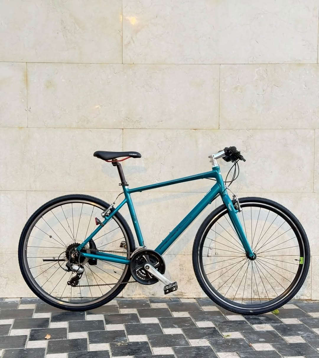 سلام وعليكم
بايك c700 من ماركه parecision sport المعروفه 
اليدور شي مميز و لون بالحقيقه احلا من الصور شي تحفه 
البايك كسر حاويه 
معدن فول المنيوم خفيف الوزن 
حجم البايك 28 ارتفاع 510 حجم m مناسب لطوال القامه 
البايك جاهز من كلشي 
سستم كير TOURNEY TX  3.8
كله سستم واحد من البايدرات و كيوره يدات ختم واحد 
وياله المنيوم طبقتين موس 
بريكات سستم واحد مضبوطه   
البايك كله ختم واحد 
مكان بغداد الاعضميه 
سعر البايك 225  وبي مجال 
للحاب يتفضل خاص او ***********
